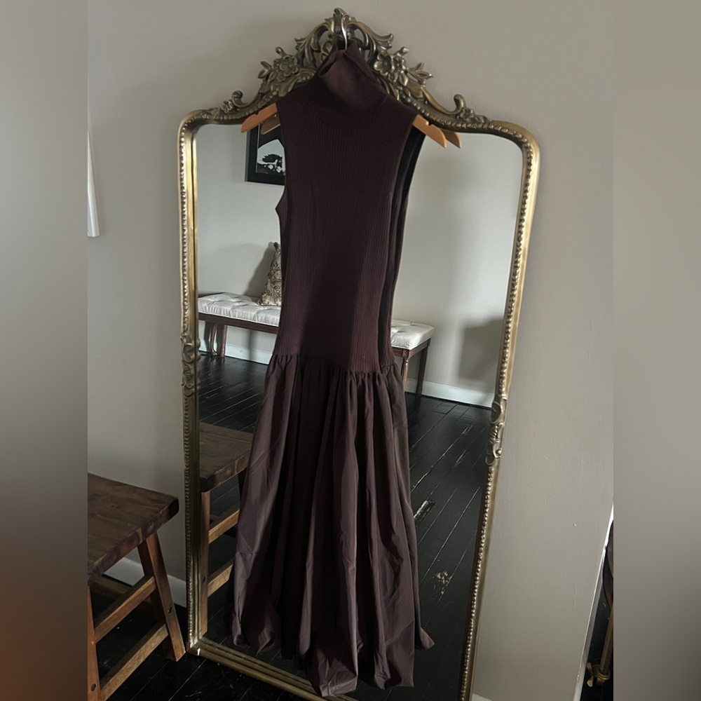 En Saison Sleeveless Brown Midi Dress - Picture 3 of 4